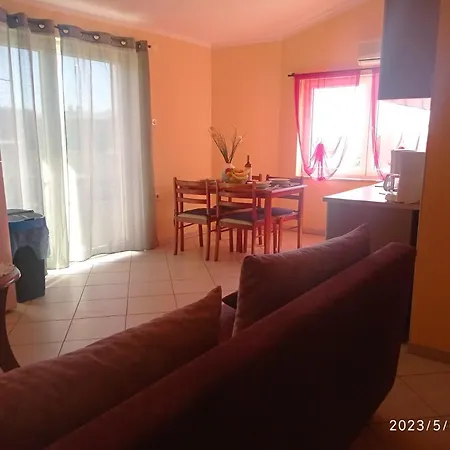 Apartamento Sunny By The Sea Pula